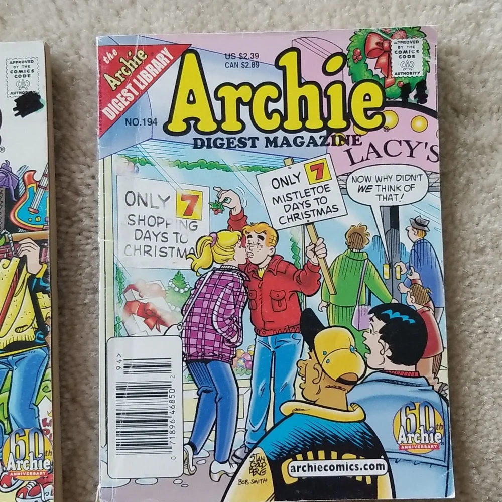 2 Archie Digest Magazine comics - Picture 3 of 8